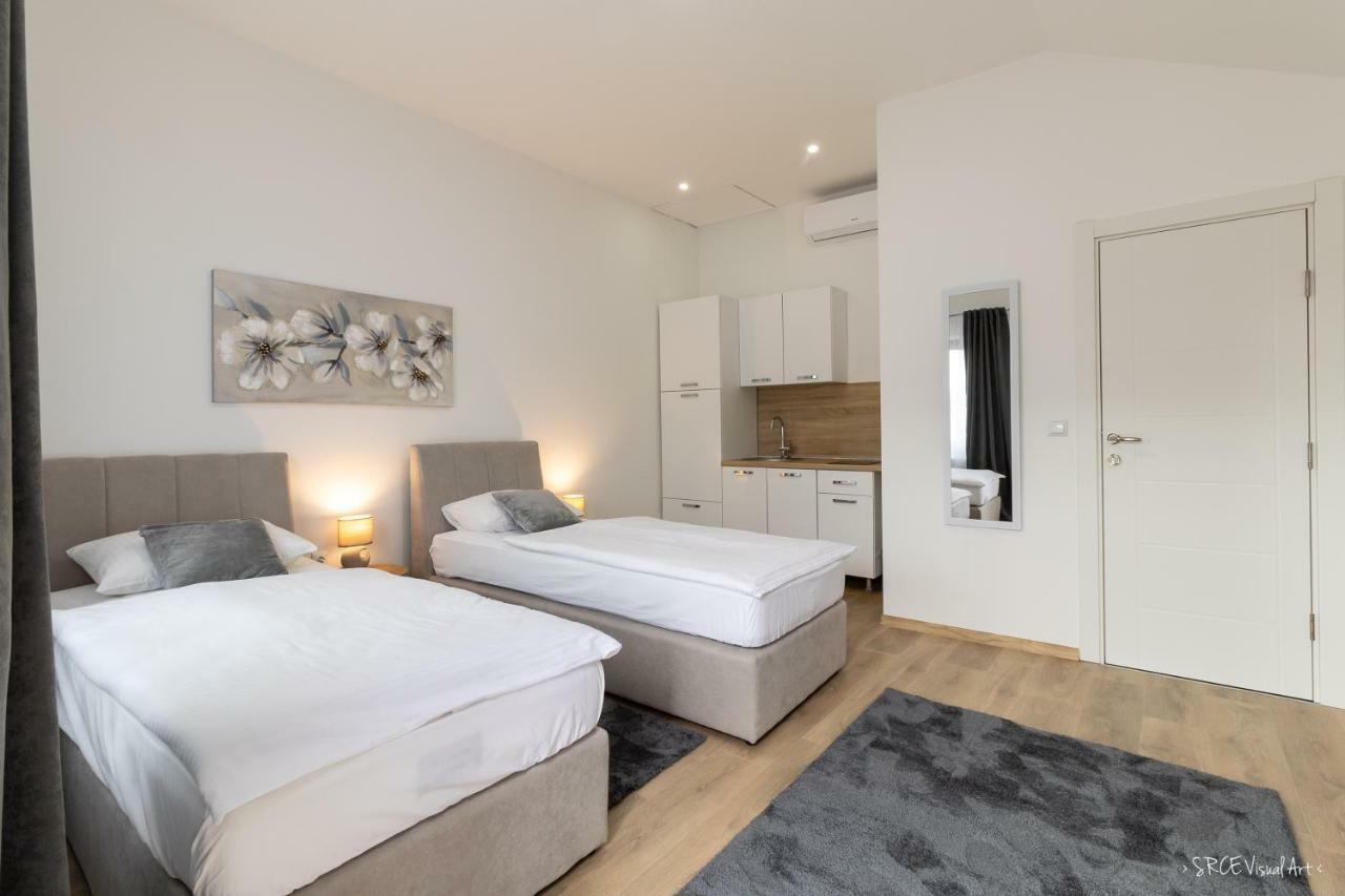Apartmani Gundulic Осиек Экстерьер фото