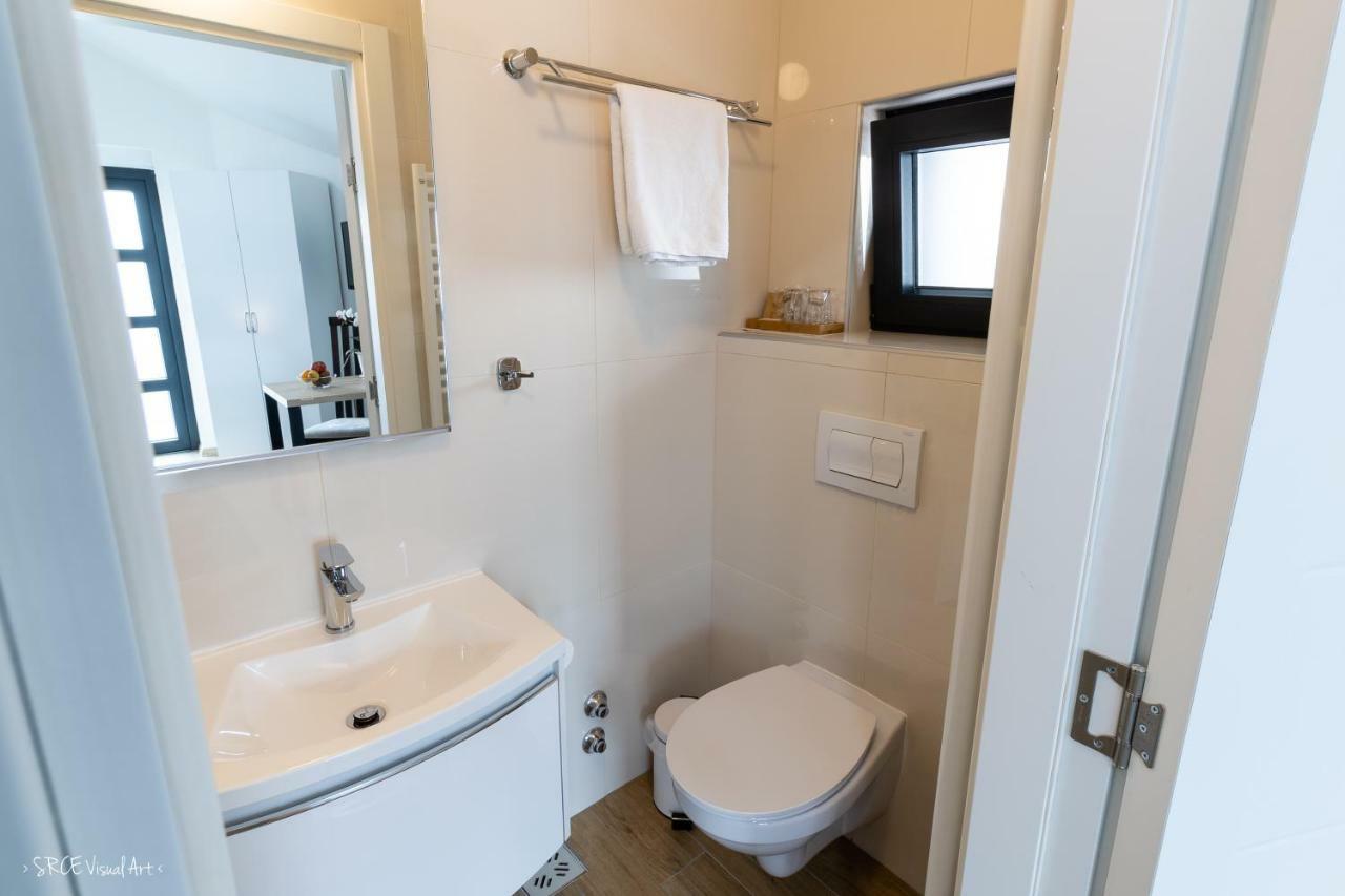 Apartmani Gundulic Осиек Экстерьер фото