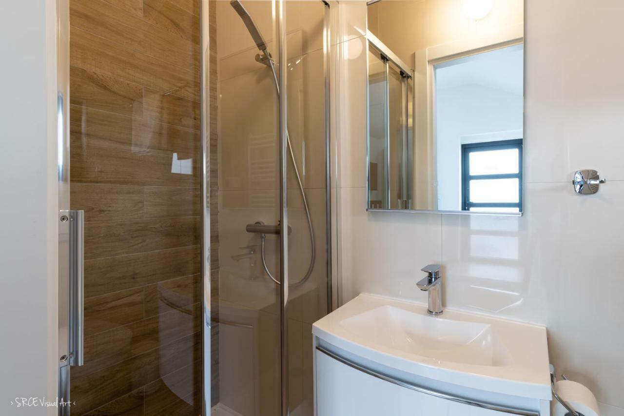 Apartmani Gundulic Осиек Экстерьер фото